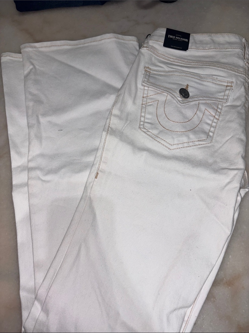 True Religion Women’s Optic White Bootcut Jeans with Signature Stitch size 26